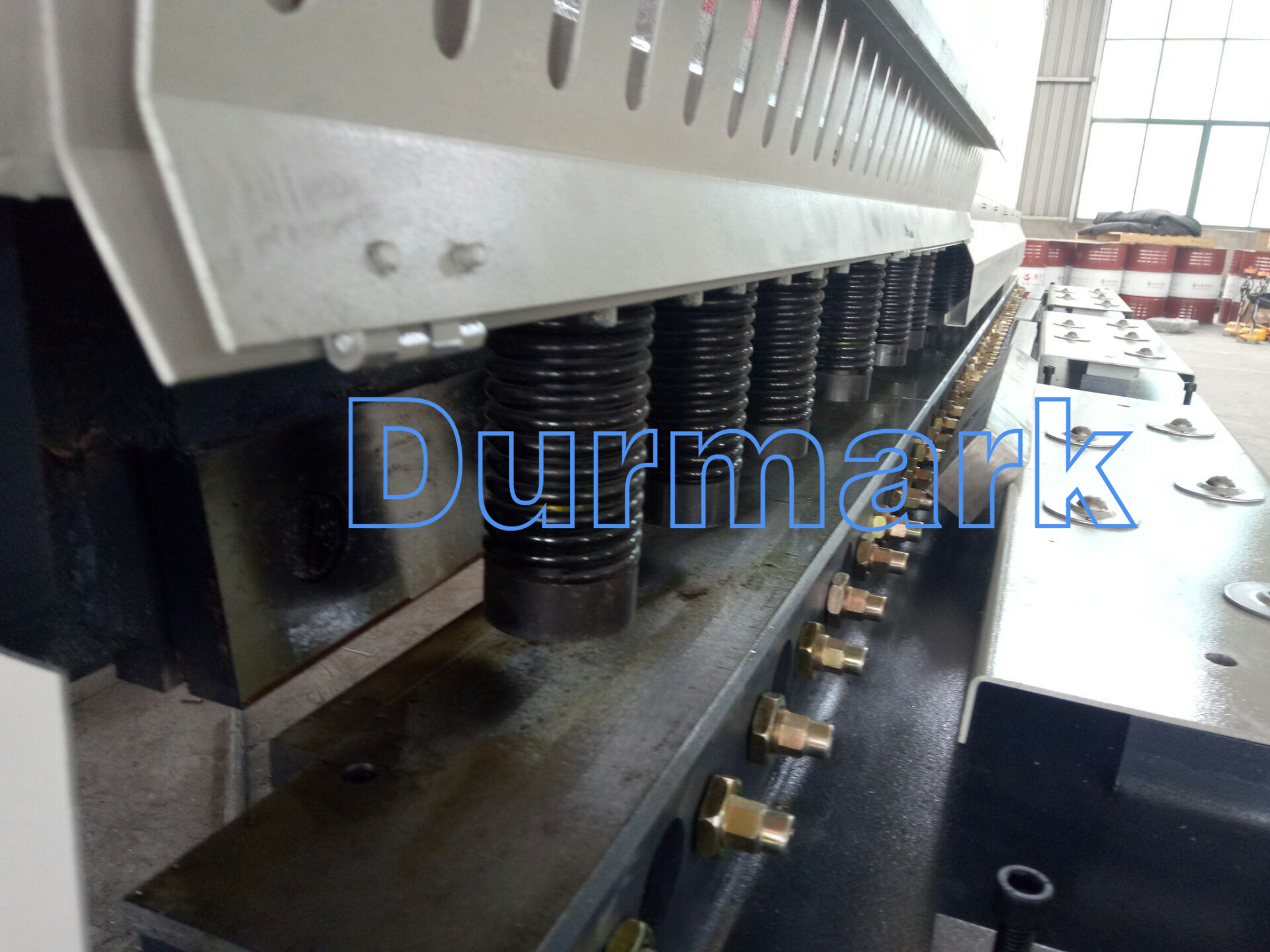 QC12K-6*2500 Shearing Machine Steel Plate Cutting Machine